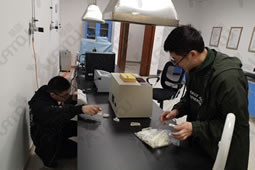 華謀咨詢?yōu)槟常z測行業(yè)）公司導入亮點改善并進行亮點活動講解